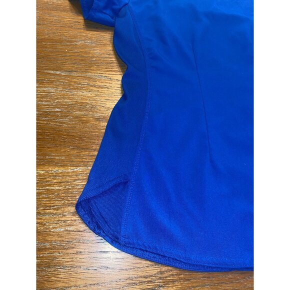 Med Couture Womens XS Scrub Top Blue V-Neck Short Sleeve Two Pockets Side Panels - Picture 6 of 6